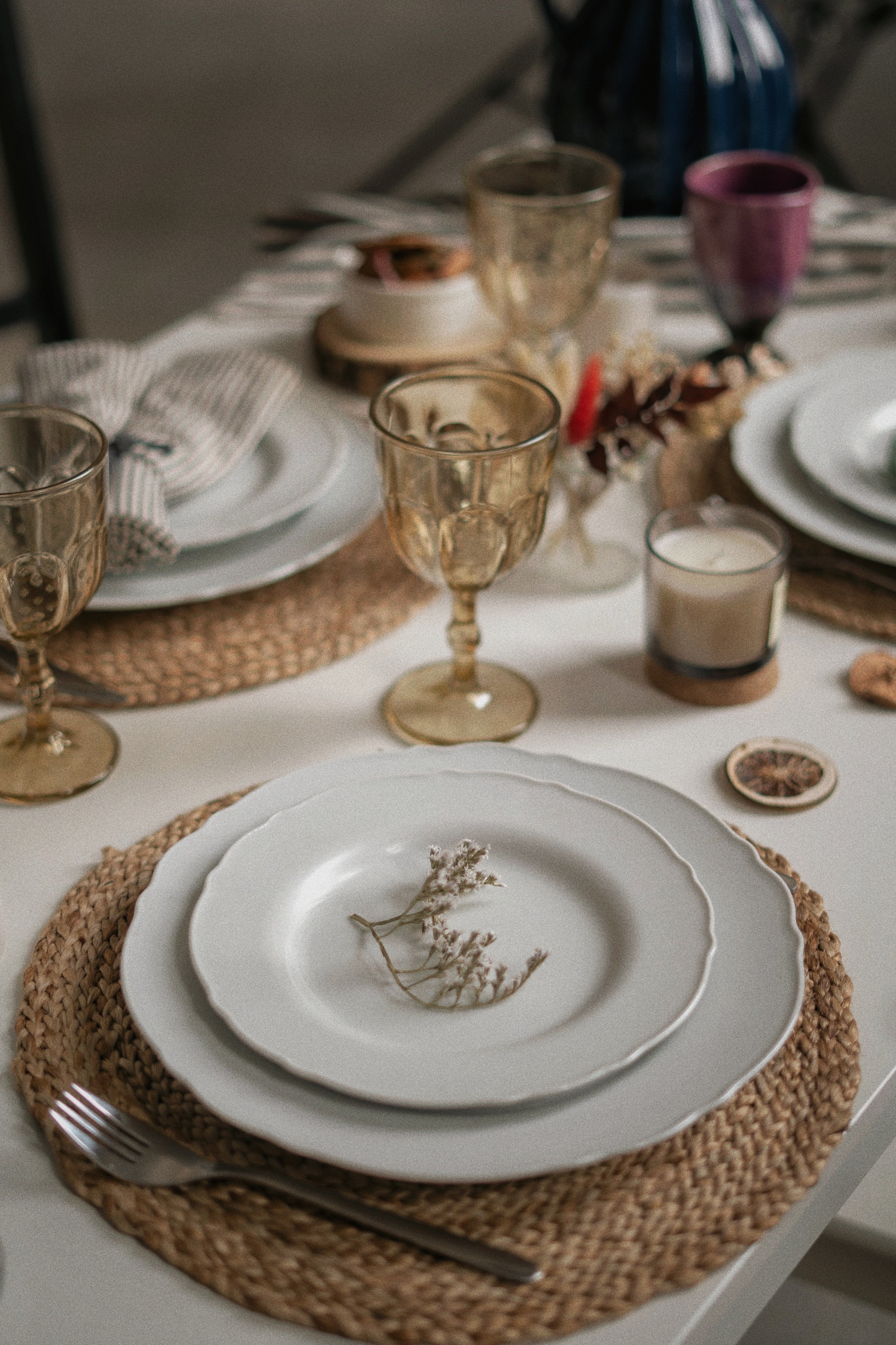 The Entertaining Collection: A Fusion of Warmth and Elegance for Your Festive Table